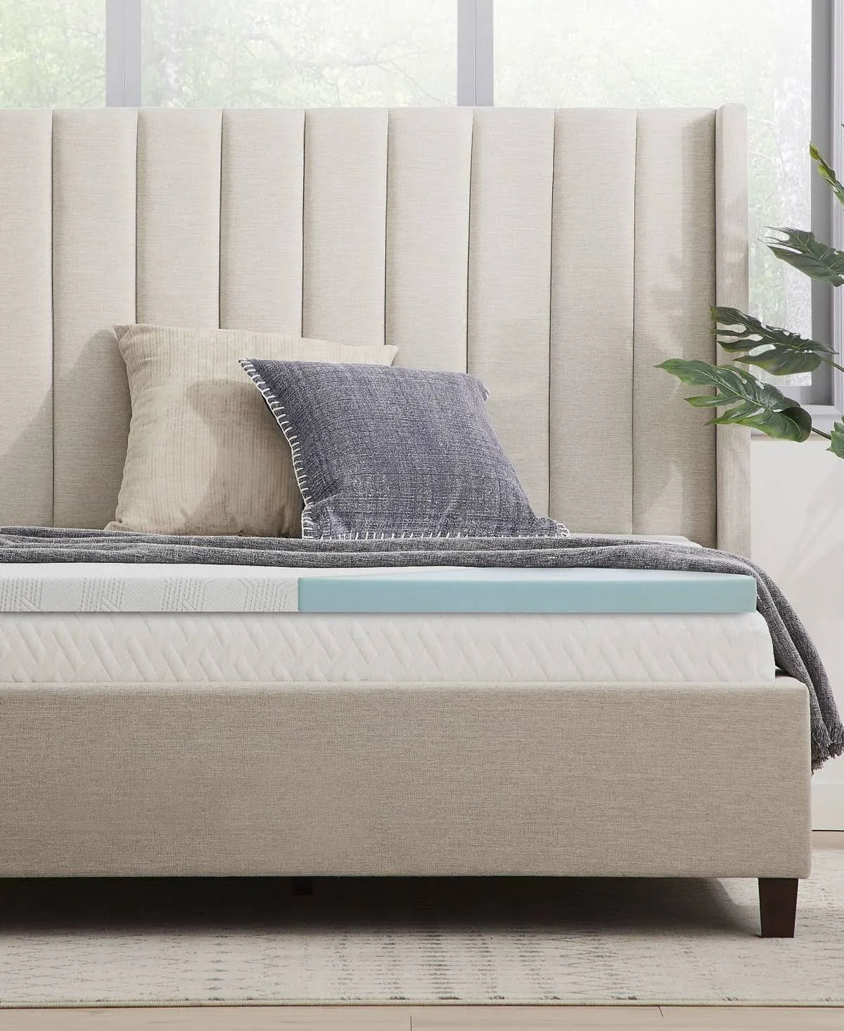 White California King Memory Foam Topper B755943