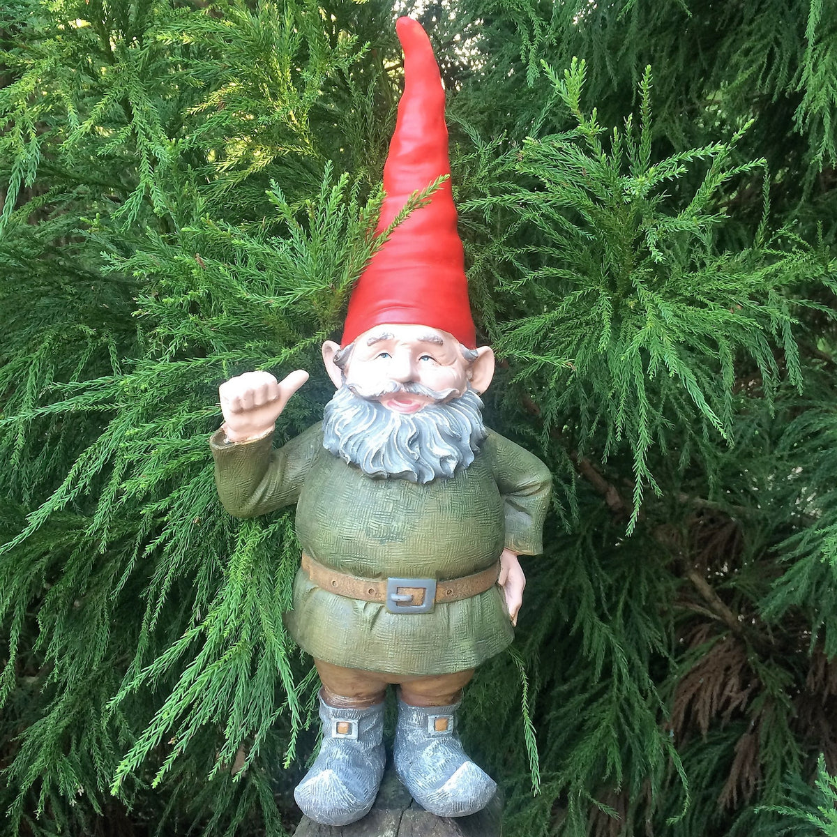 Extra Large Outdoor Gnome Statue L390