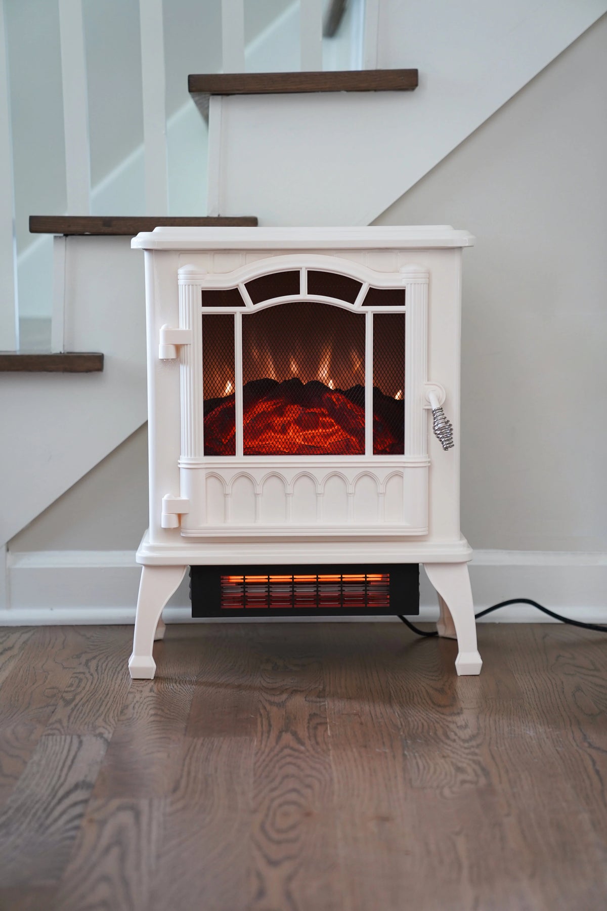 2-Setting 3D Electric Stove Heater with Flame, Black O2307