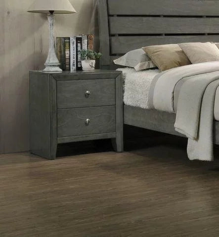 Queen Size 4pc Bedroom Furniture Set F153