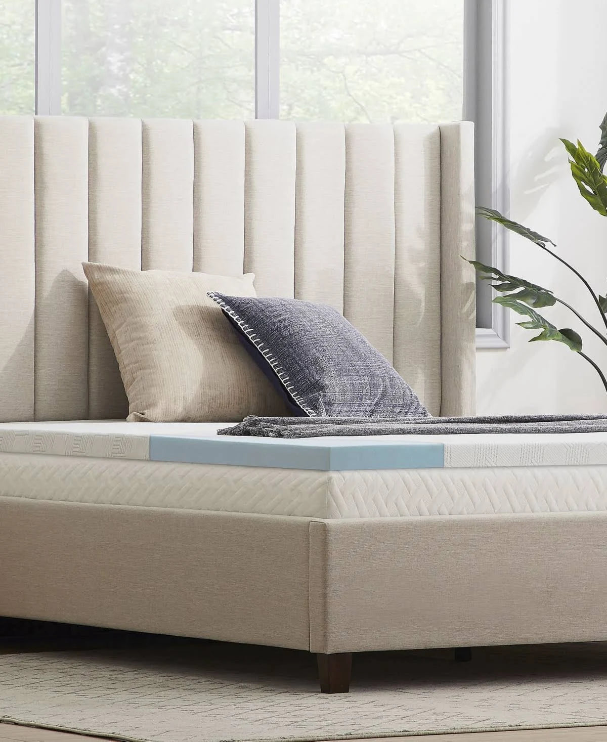 White California King Memory Foam Topper B755943