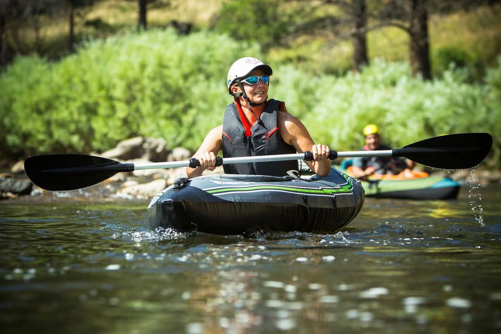 One-Person Kayak Q992