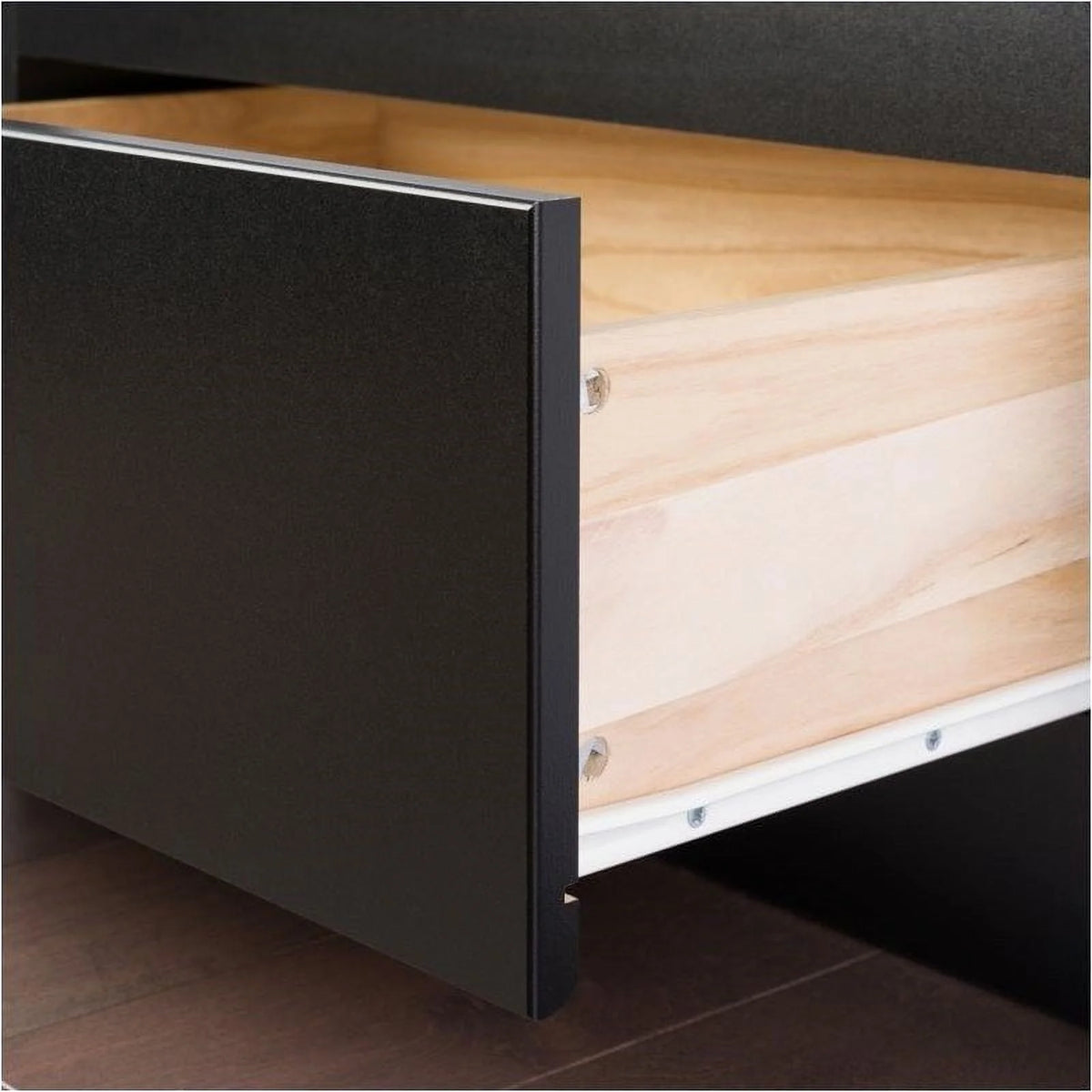 Contemporary Black Queen Platform Bed K6622