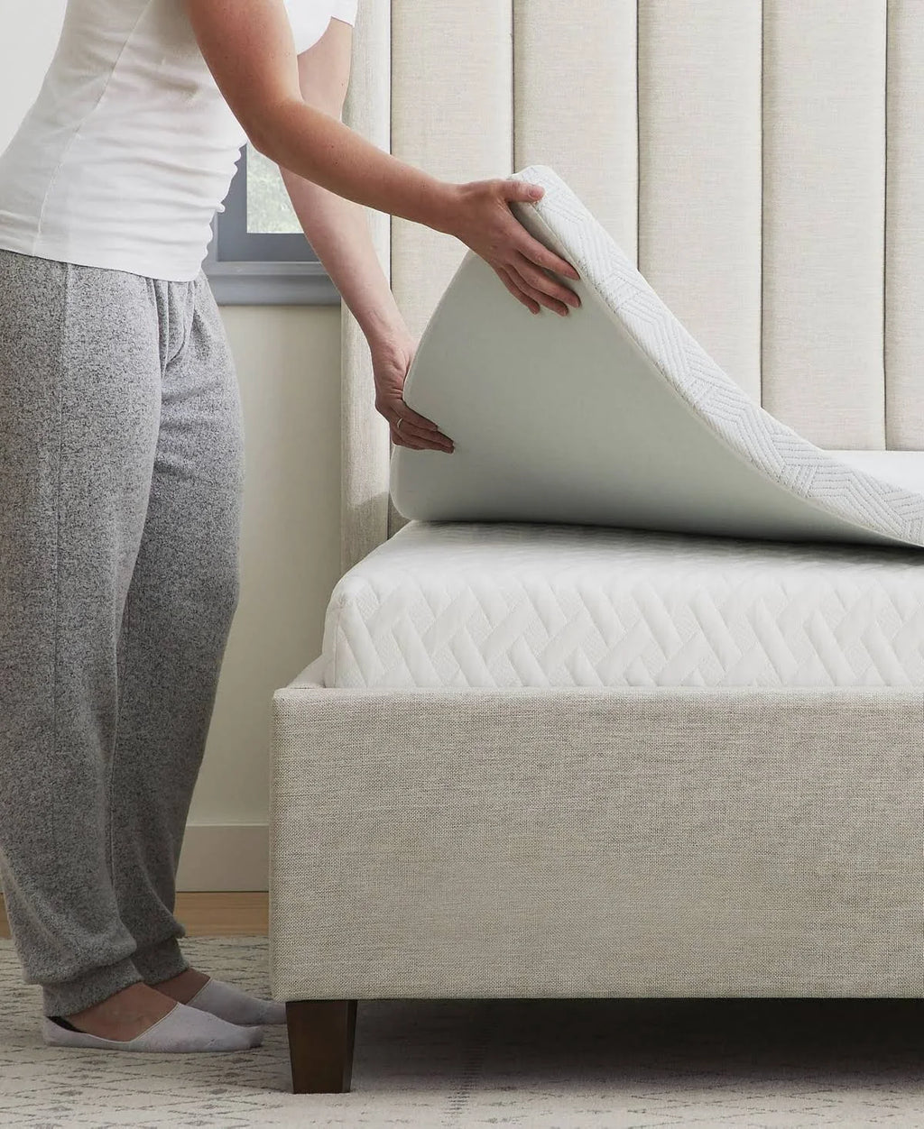 White California King Memory Foam Topper B755943