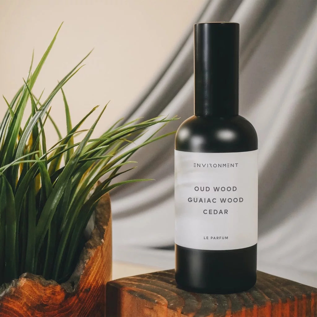 Oud Wood Guaiac Wood Cedar Room Spray Q393128