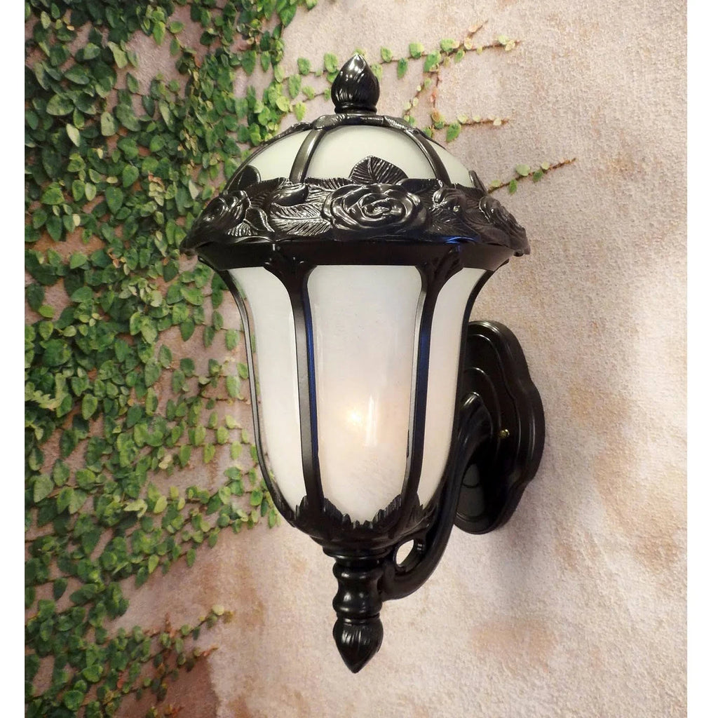 Small Bottom Mount Light with Seedy Glass Oil Rubbed Bronze Q477