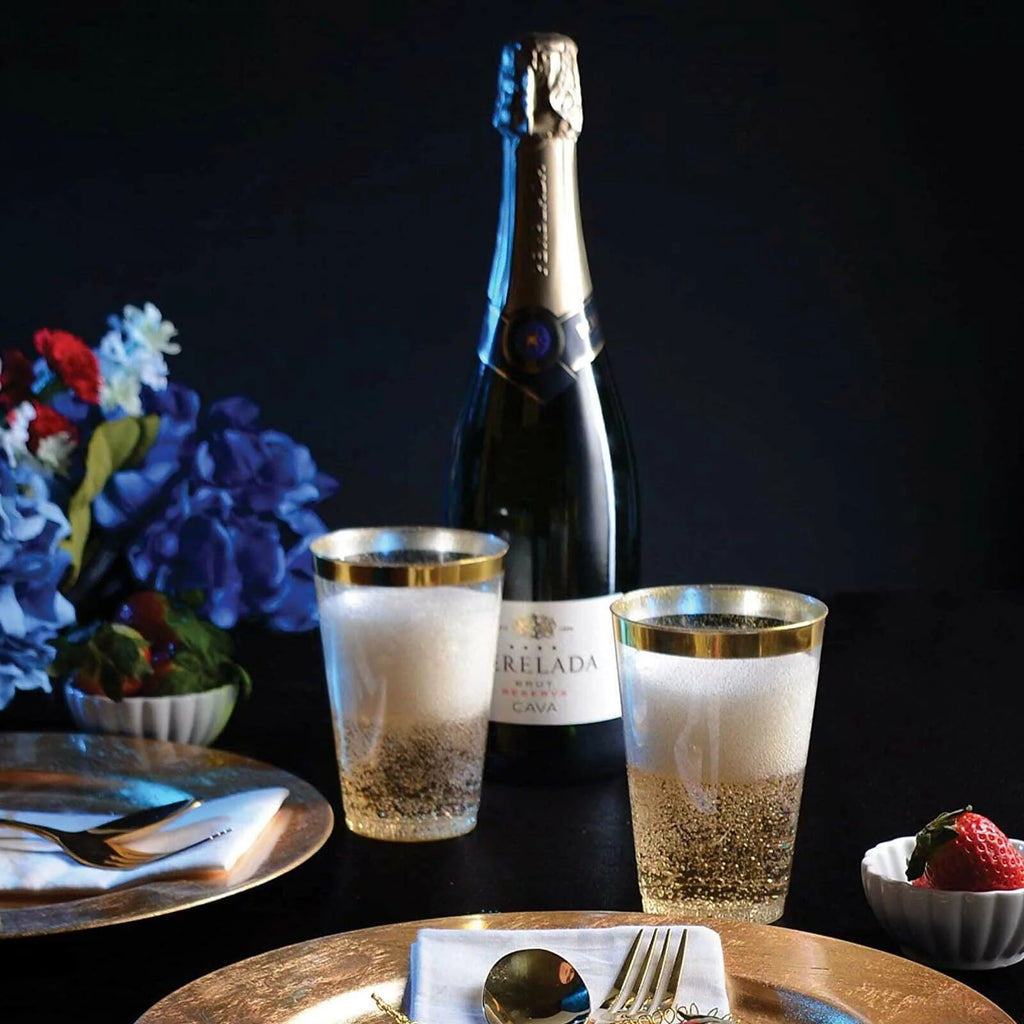 18 oz Clear with Gold Rim Plastic Cocktail Glasses S803848
