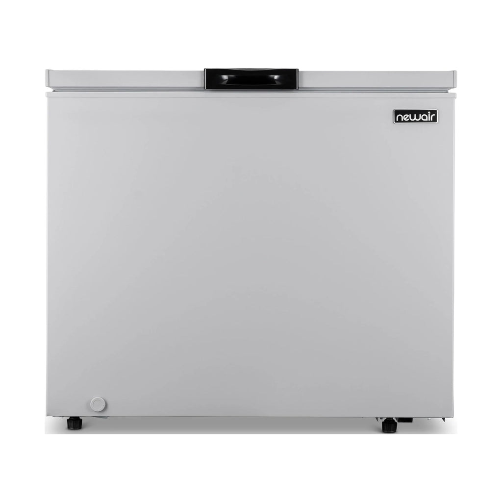 6.7 Cu. Ft. Compact Chest Freezer L1169