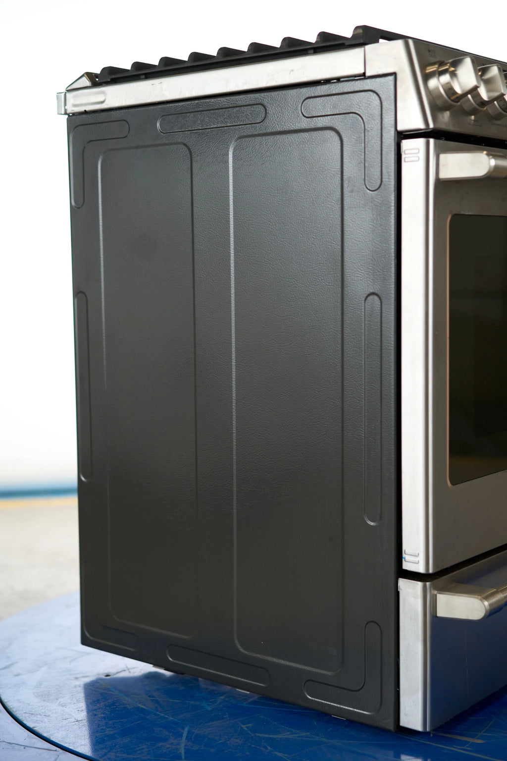 30 IN. 5.7 CU. FT. Slide-In Dual-Fuel Convection Range H4835