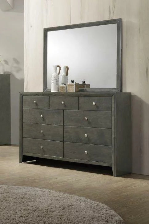Queen Size 4pc Bedroom Furniture Set F153