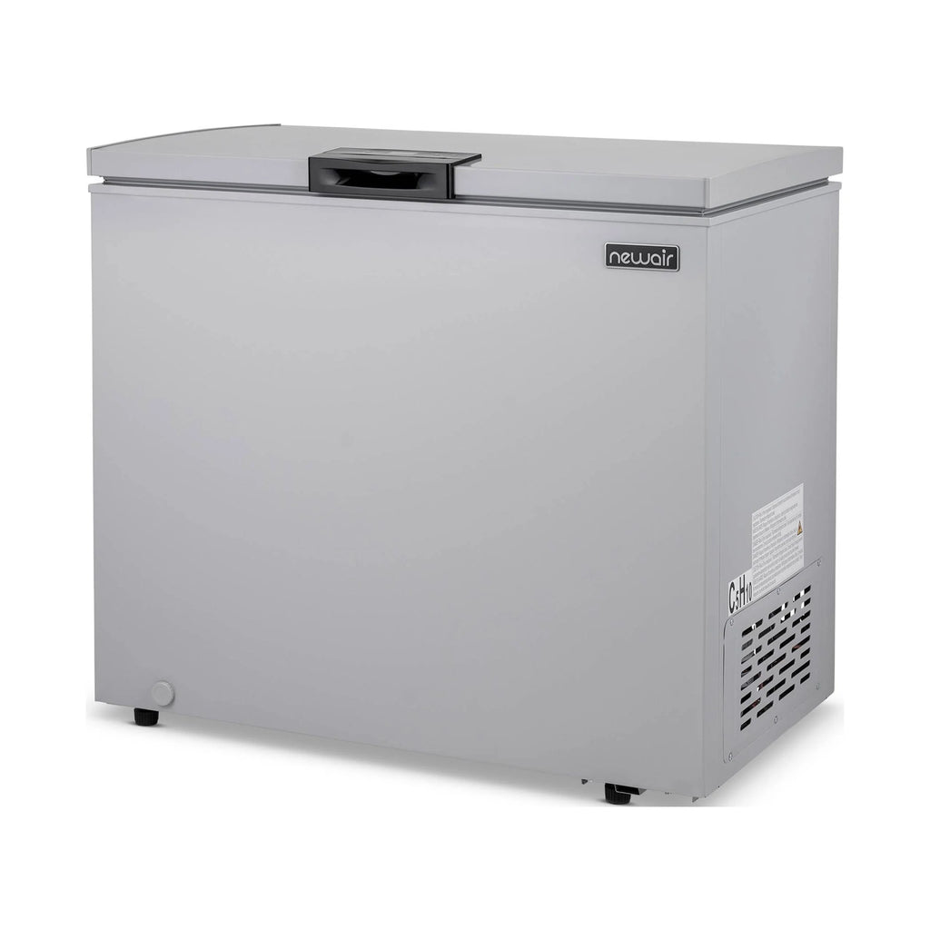 6.7 Cu. Ft. Compact Chest Freezer L1169