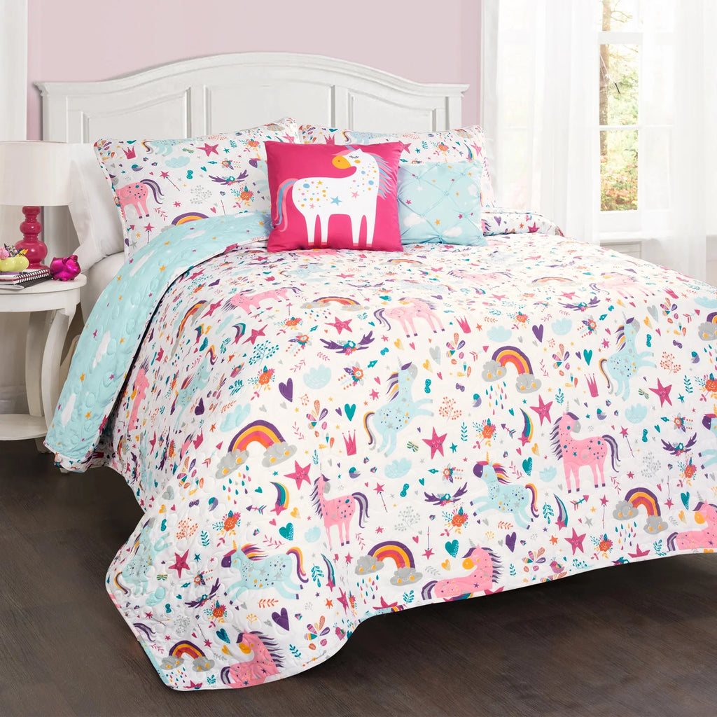 Reversible Animal Print Quilt, Twin, White/Multi, 4-Pc Set F438